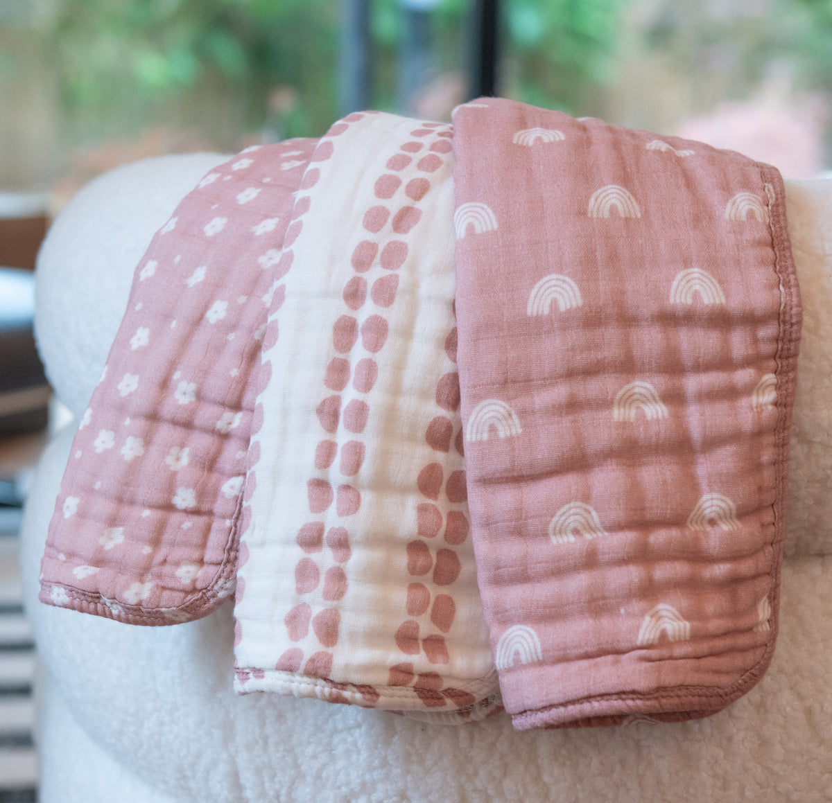 Organic Muslin Burp Cloths 3-Pack - Desert Pink & Ivory