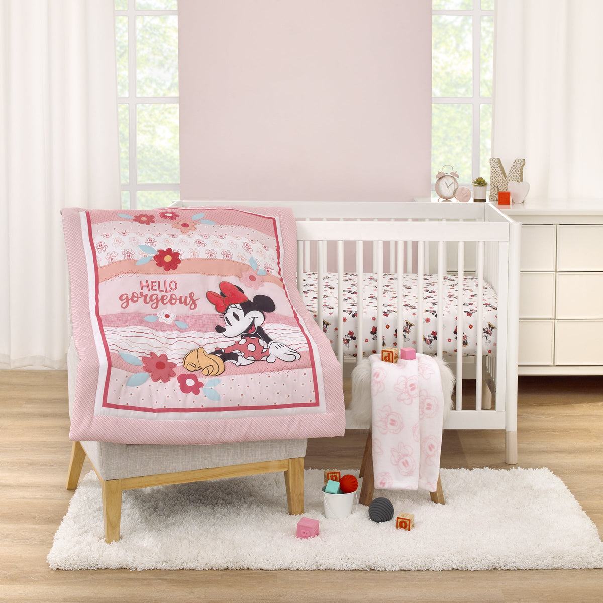 Disney Minnie Mouse Hello Gorgeous 3-Piece Crib Bedding Set