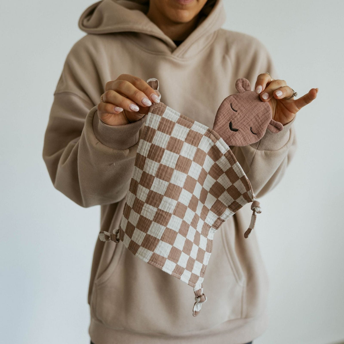 100% Muslin Lovey - Rosewood Checker